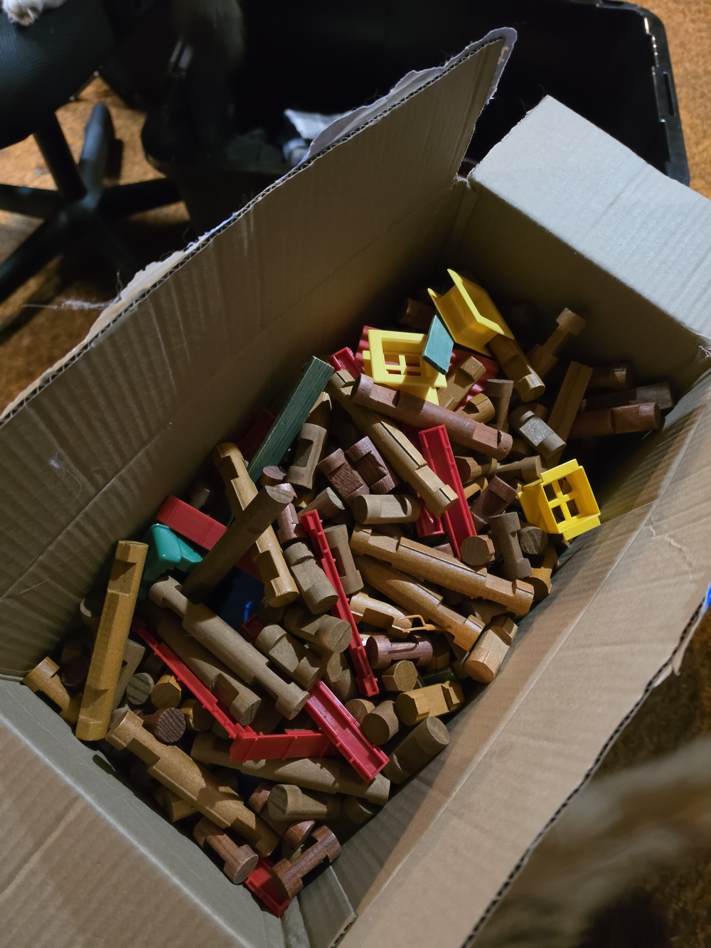 10lbs Of Lincoln Logs